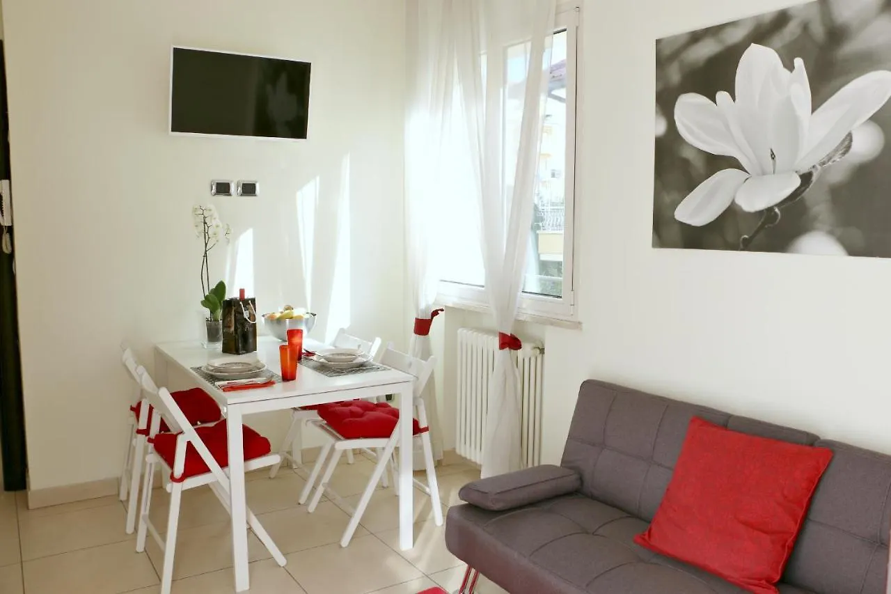 Apartment Bilocale Via Montefiore Conca Riccione Italy
